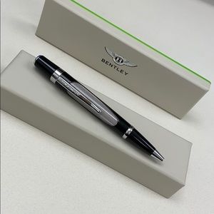 Bentley Motorsport pen